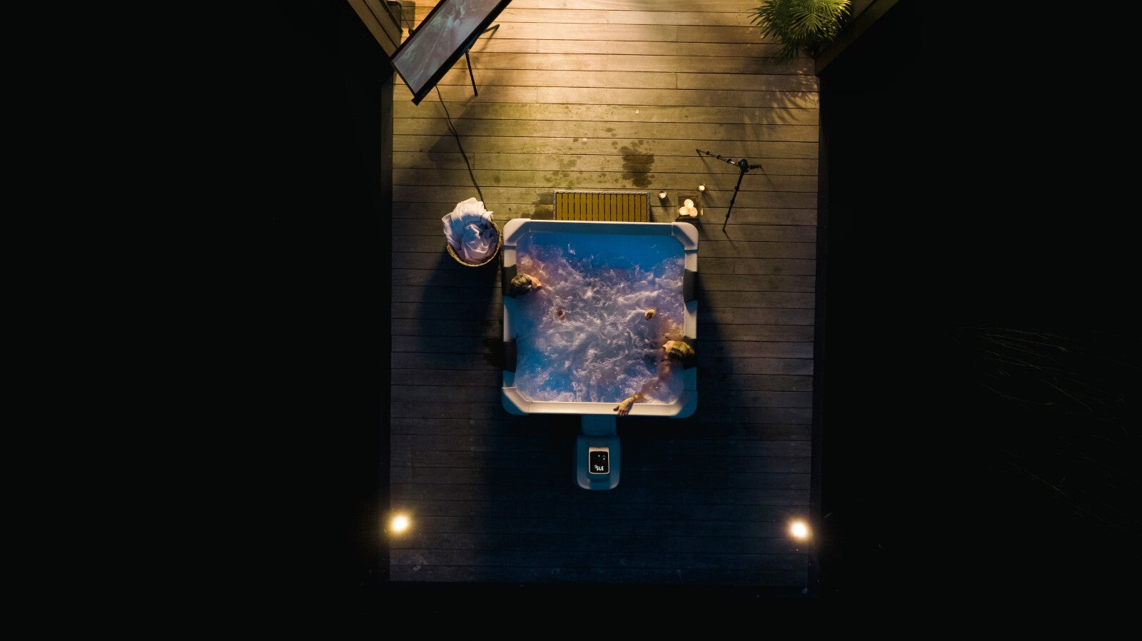 MSPA FRAME OSLO BUBBLE & JET SPA INFLATABLE HOT TUB PLASTIC WOOD WALL LED LIGHTS