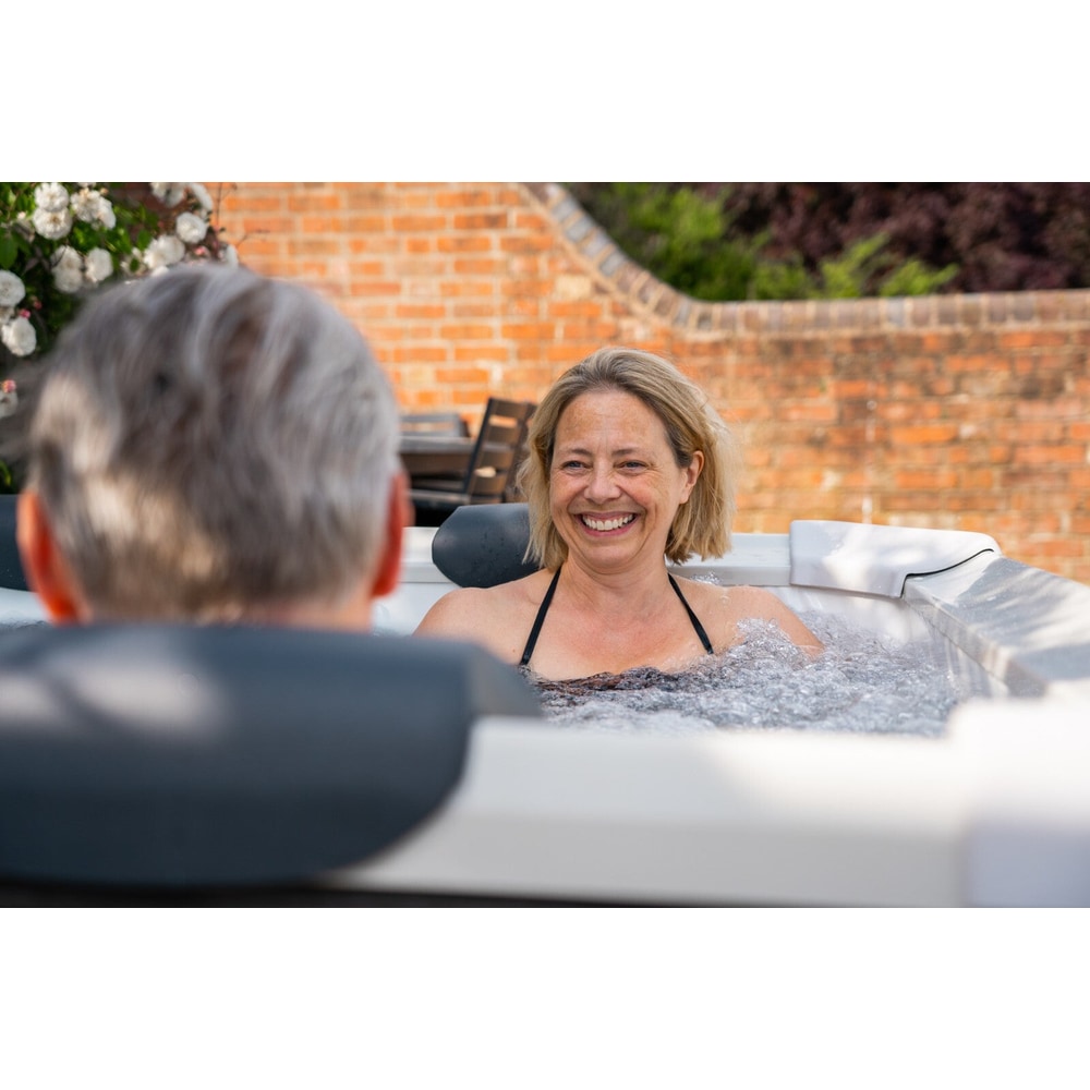 MSPA FRAME OSLO BUBBLE & JET SPA INFLATABLE HOT TUB PLASTIC WOOD WALL LED LIGHTS