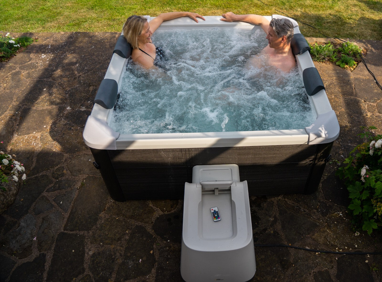 MSPA FRAME OSLO BUBBLE & JET SPA INFLATABLE HOT TUB PLASTIC WOOD WALL LED LIGHTS